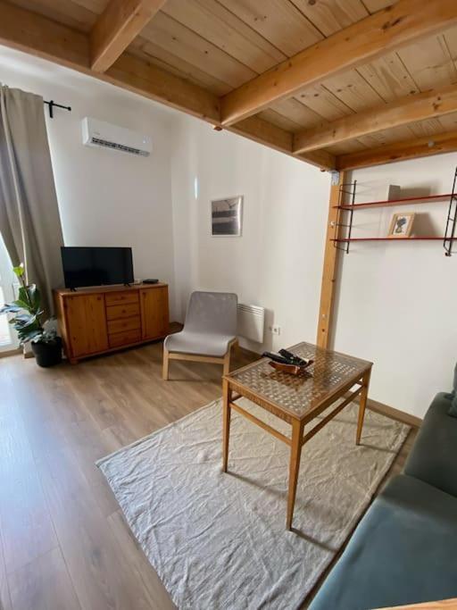 Charming Apartment In The Heart Of Gellert Area. 부다페스트 외부 사진