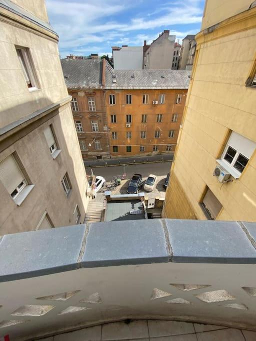 Charming Apartment In The Heart Of Gellert Area. 부다페스트 외부 사진